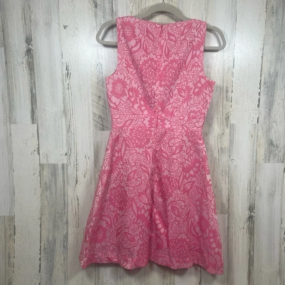 Trina Turk Jayme Sleeveless Dress Jolie Jacquard Pink Fit Flare Pleated size‎ 2